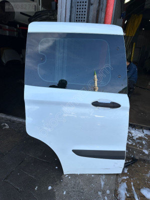 COURİER SAĞ SÜRGÜLÜ KAPI HATASIZ BOYASIZ ORJİNALL ÇIKMA PARÇA