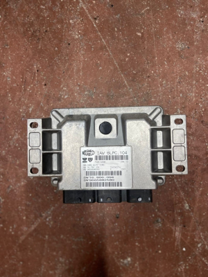 -peugeot 207   -  1.4 OTOMATİK BENZİNLİ  motor beyni
