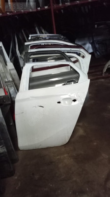 2023 Opel corsa e sol arka kapı çıkma