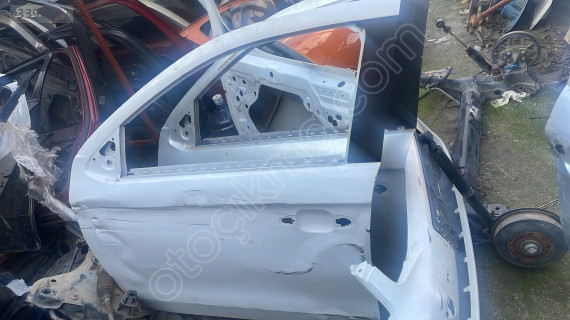 Citroen C Elysée sol ön kapı