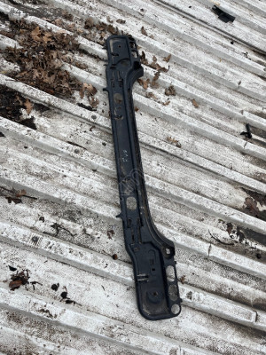 BMW E60 ARKA TAMPON DARBE EMİCİ