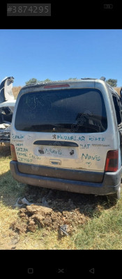 Citroen Berlingo hatasız bagaj kapağı dolu