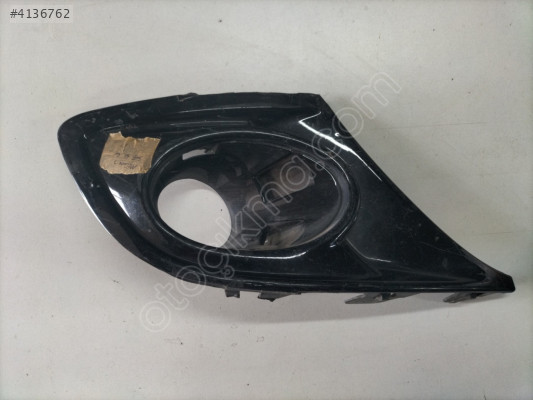 02828 RENAULT MEGANE 3 SAĞ SİS ÇERÇEVESİ