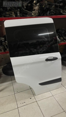 COURİER SAĞ SÜRGÜLÜ KAPI HATASIZ BOYASIZZ ORJİNALL ÇIKMA PARÇA