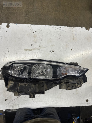 00519844890E-2015/2022 Fiat Egea Sağ Far Orjinal Çıkma