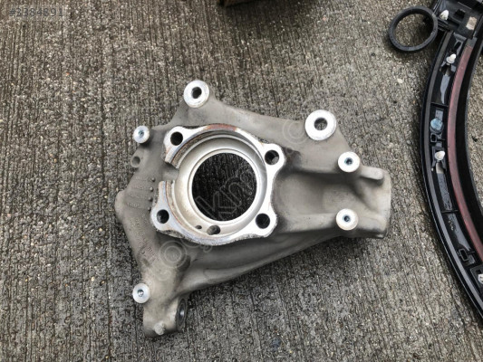 BMW 4 SERİSİ G26 SAĞ ÖN TAŞIYICI 6893260-02