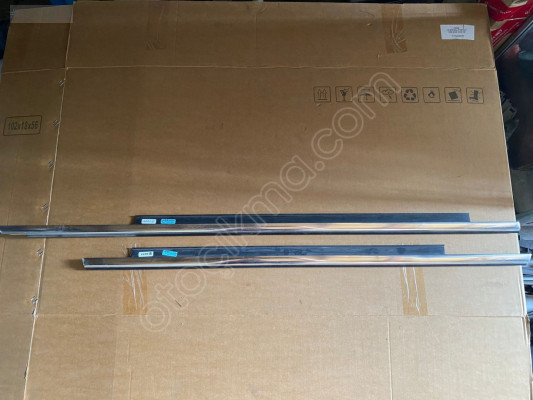 AUDİ Q5 SAĞ KAPI CAM ÇITASI 8R0863764 ÇAĞRI OTO MASLAK