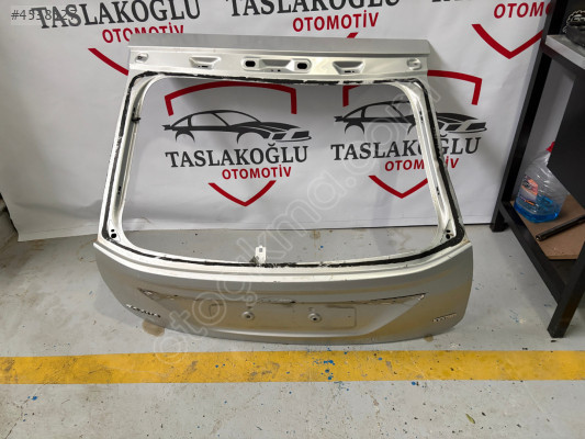 FORD FOCUS HB. BAGAJ KAPAĞI HAFİF HASARLI