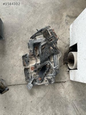 PEUGEOT 206 AKÜ ALT SACI ORJİNAL ÇIKMA