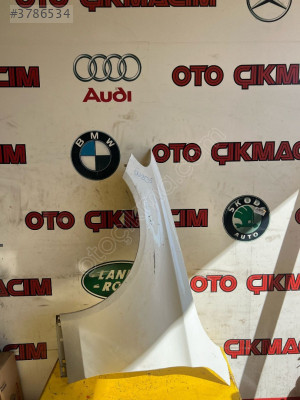 W205 C Serisi Mercedes Sol Ön Çamurluk - Oto Çıkma Parçalar