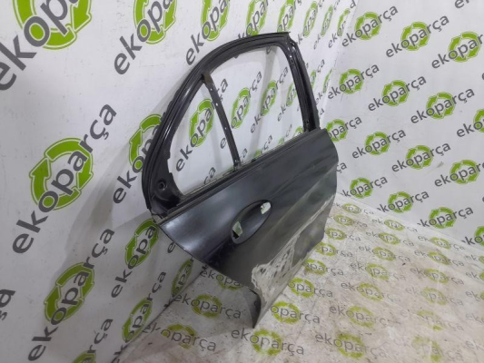 MERCEDES C SERİSİ 2014 2020 W205 SAĞ ARKA KAPI A2057320210