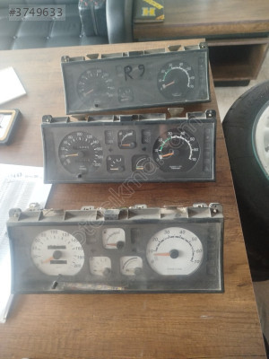 RENAULT 9 BROADWAY KİLOMETRE SAATLERİ