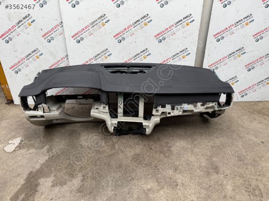 Volvo s90 sağlam orjinal gögüslük torpido (airbaklari yok)