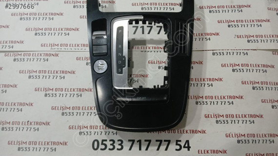 8K0864261 AUDI A4 A5 VİTES KONSOLU