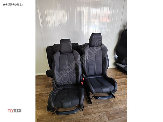 PEUGEOT 3008GT KOLTUK TAKIMI ARAÇ DAN SÖKME TEMİZ