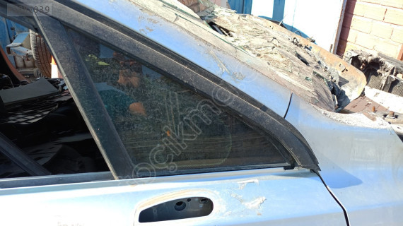 peugeot 508 sağ ön kelebek camı