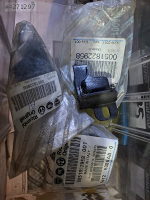 Fiat doblo punto klima radyatör ayagi 51822958