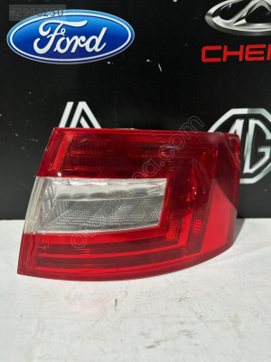 2013-2016 SKODA OCTAVİA SAĞ DIŞ STOP ÇIKMA