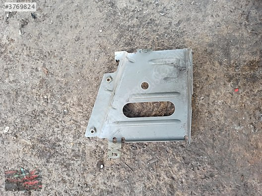 RENO Master 3-III Sağ Ön Çamurluk Alt Bağlantı Ayağı 631442115R