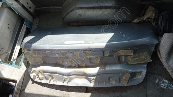 RENAULT MEGANE 4 ORJINAL ÇIKMA BAGAJ KAPAĞI