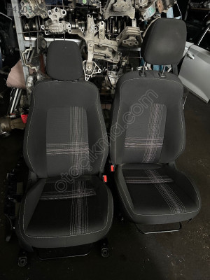 HYUNDAİ İ20 ÇIKMA SAĞ SOL ÖN KOLTUK TAKIMI