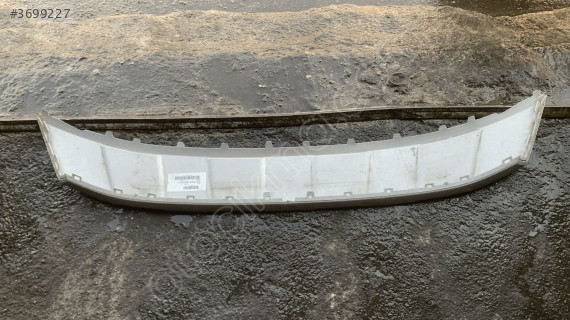 5NA807532 vw tiguan ön tampon spoyler koruması