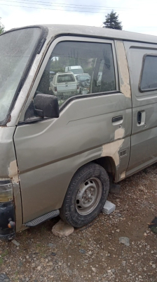 Nissan urvan sol ön kapı yedek parça