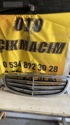 W205 Mercedes C Serisi Ön Panjur - A2058802683 Oto Çıkma Parç