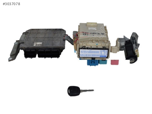 Toyota Yaris Motor Beyni Seti 89661-0D311 82730-52700 Garantili