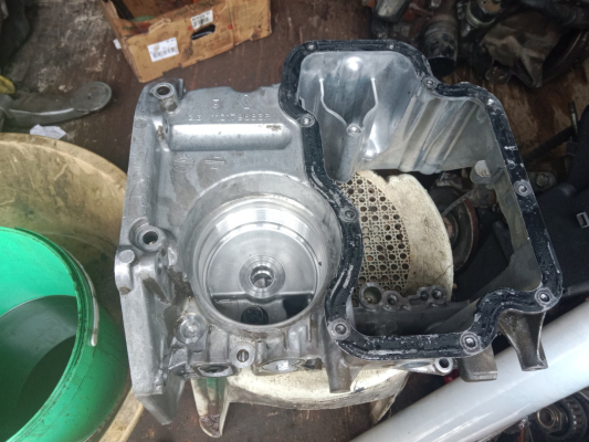 Renault 0.9 ve 1.0 kod 110179688R yağ karteli