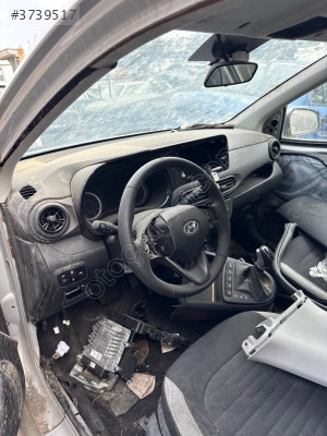 Hyundai i 10 2023 model çıkma göğüs