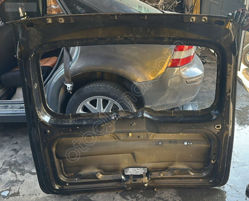 RENAULT KANGO3 ARKA BAGAJ KAPAGI