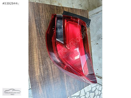 Opel Astra J Sedan çıkma orijinal sağ arka dış Stop