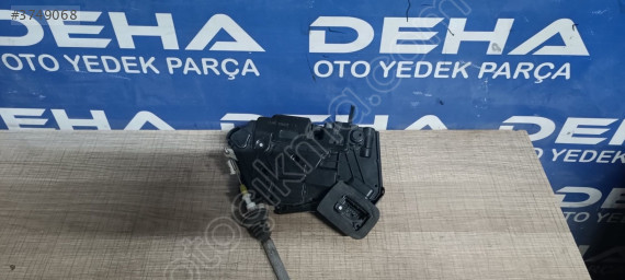 VW POLO JETTA ÇIKMA SOL ARKA KAPI KİLİDİ 5K4 839 015