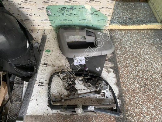 FİAT DUCATO SOL ÖN KAPI CAM LASTİĞİ 2007-2020 MODEL