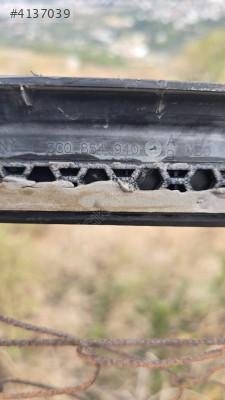VW PASSAT B6 ÖN SOL KAPI ORJiNAL ALT PLASTiK ÇITA 3C0854940AB