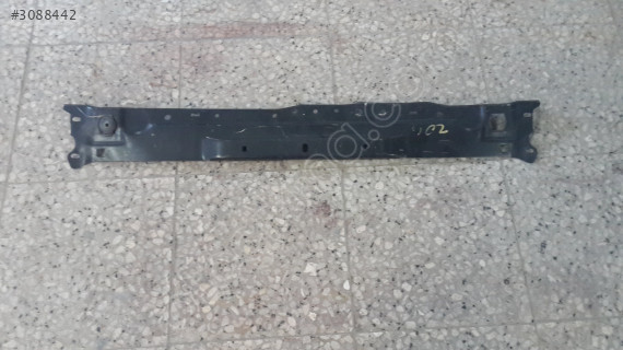 Mercedes C 204 ÖN PANEL SACI ÜST A2046200272