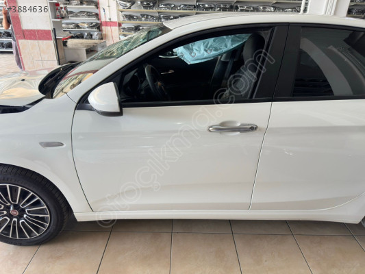 2015-2025 Fiat Egea Hatasız Dolu Sökme Beyaz Sol Ön Kapı