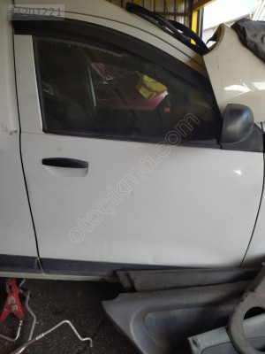 Dacia Dokker sağ ön kapı