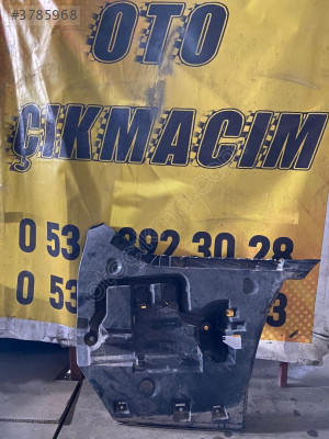 Bmw 5 Serisi F10 Sağ Arka Tampon Braketi - Parça No: 5112718476