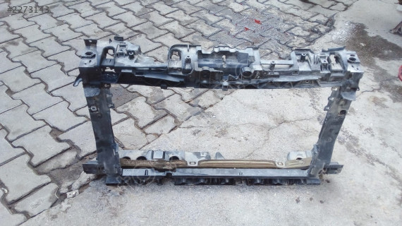 ford tourneo courier ön panel