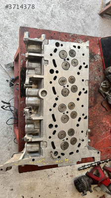 FORD TRANSİT V 348 SİLİNDİR KAPAĞI ÇIKMA ÇEVİK OTOMOTİV