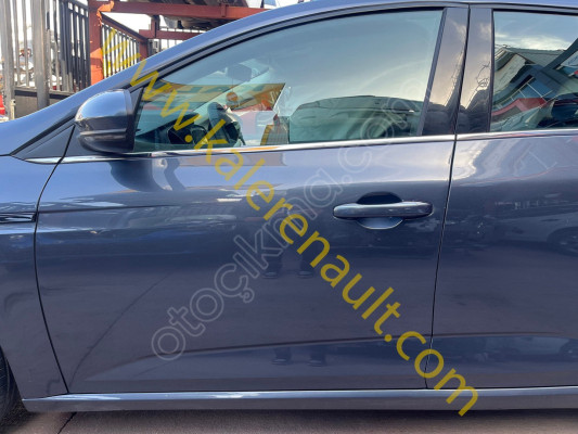 Renault Megane 4 Sol Ön Kapı (Titanyum Gri) 801013672R