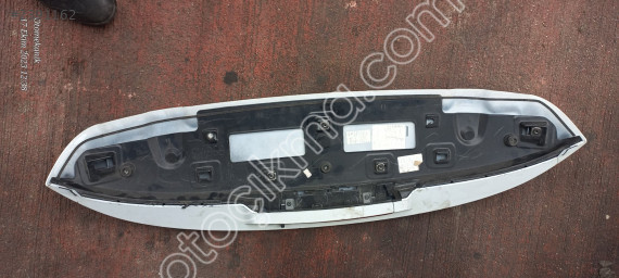 Renault Clio IV arka bagaj rüzgarlık