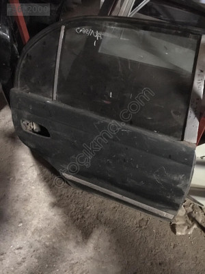 toyota carina sağ arka kapı