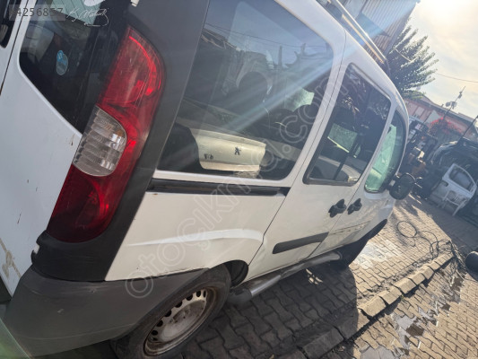 Fiat Doblo sağ sürgülü kapı