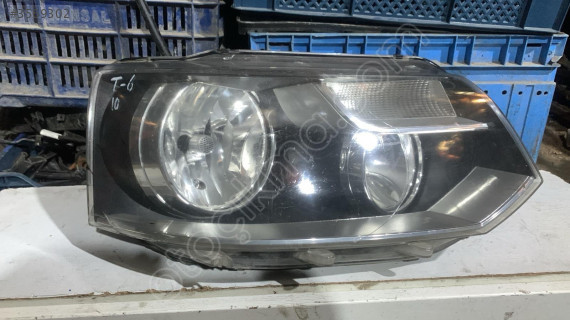 VW Transporter T6 Sağ Ön Far - Çıkma Parça