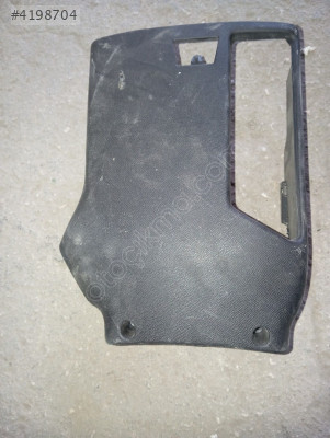 Peugeot 308.Direksiyon alt kapak 9677807377