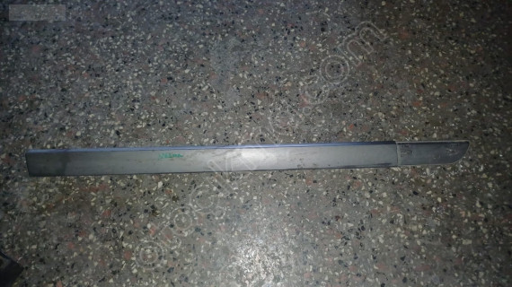 2003-2010 Renault Megane 2 sağ ön kapı çıtası