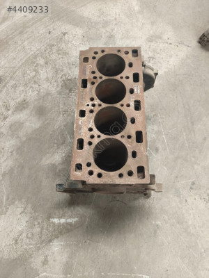 Renault 2.2 Dizel G9T DCI  motor Blok